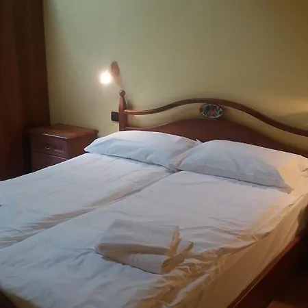 Aparthotel Casa Vacanze Da Edo Civate