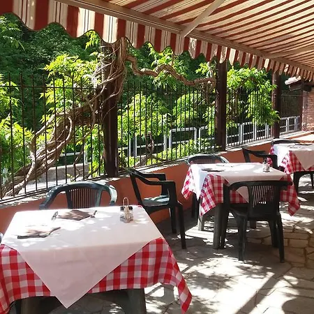 Ξενοδοχείο με διαμερίσματα Casa Vacanze Da Edo *